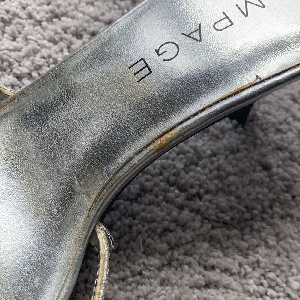 Silver heels  - Picture 2 of 7
